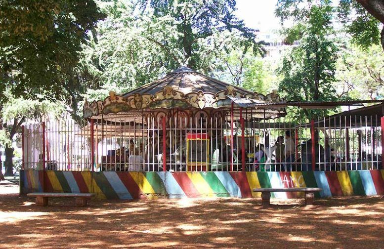 Calesita de Villa del Parque