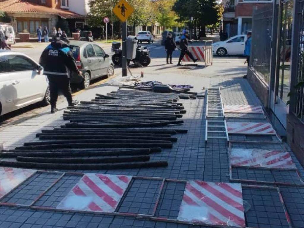 Roba cables en Villa Devoto