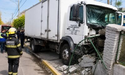 Choque camion Villa Devoto