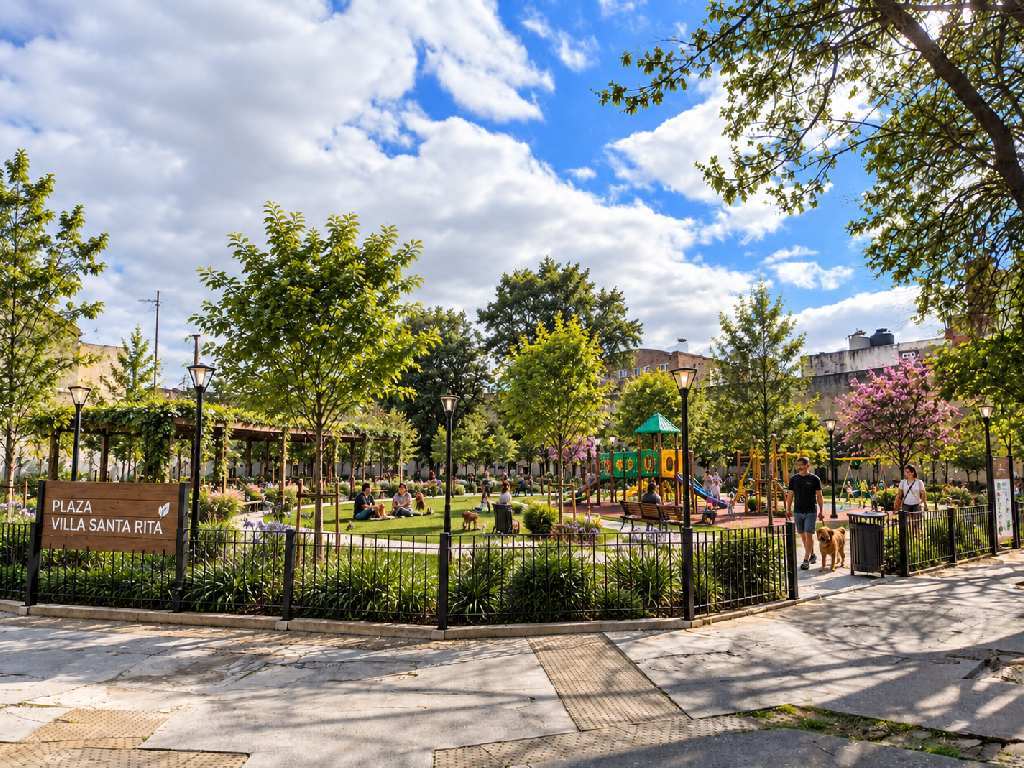 Plaza Villa Santa Rita 2
