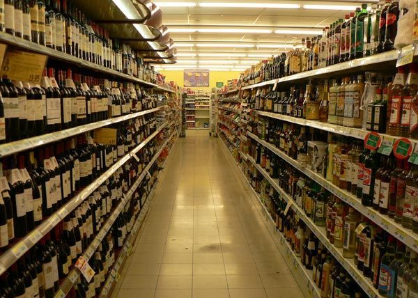 "Apagón de consumo" propone supermercados vacíos